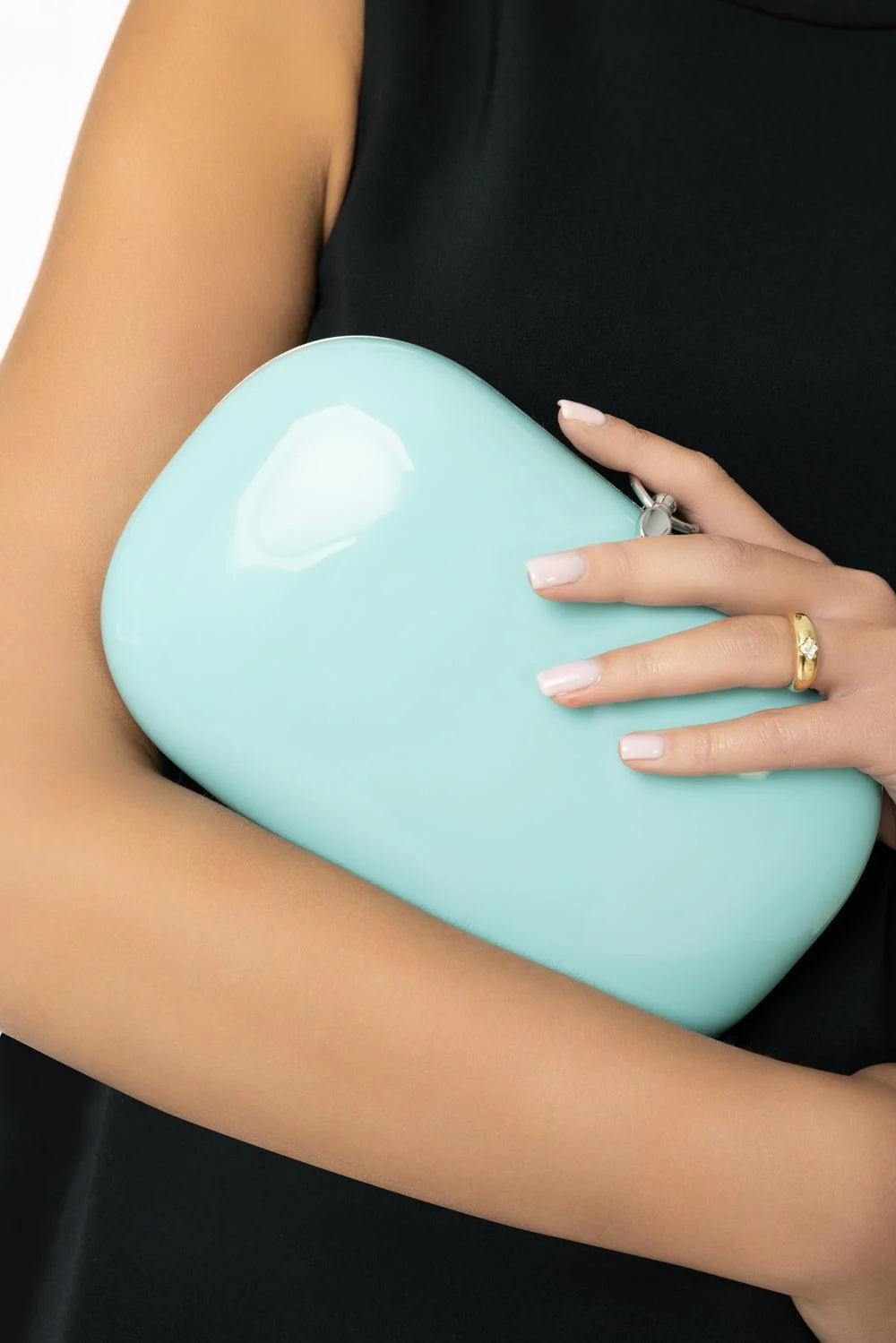 ELINA PLUS CLUTCH - ROBIN EGG BLUE - Image 4