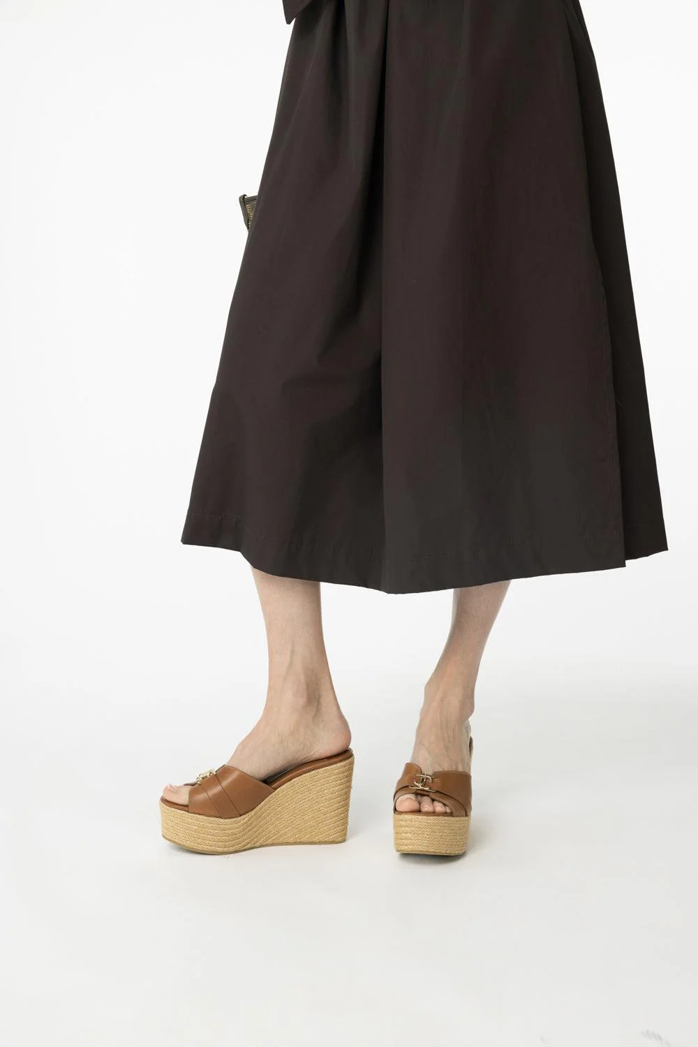 Leda Wedge - Image 2