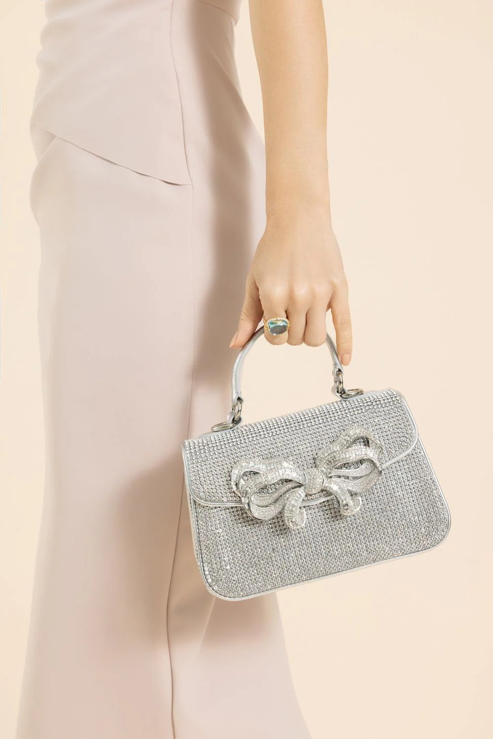 Bow Top Handle Fullbead Clutch - Image 2