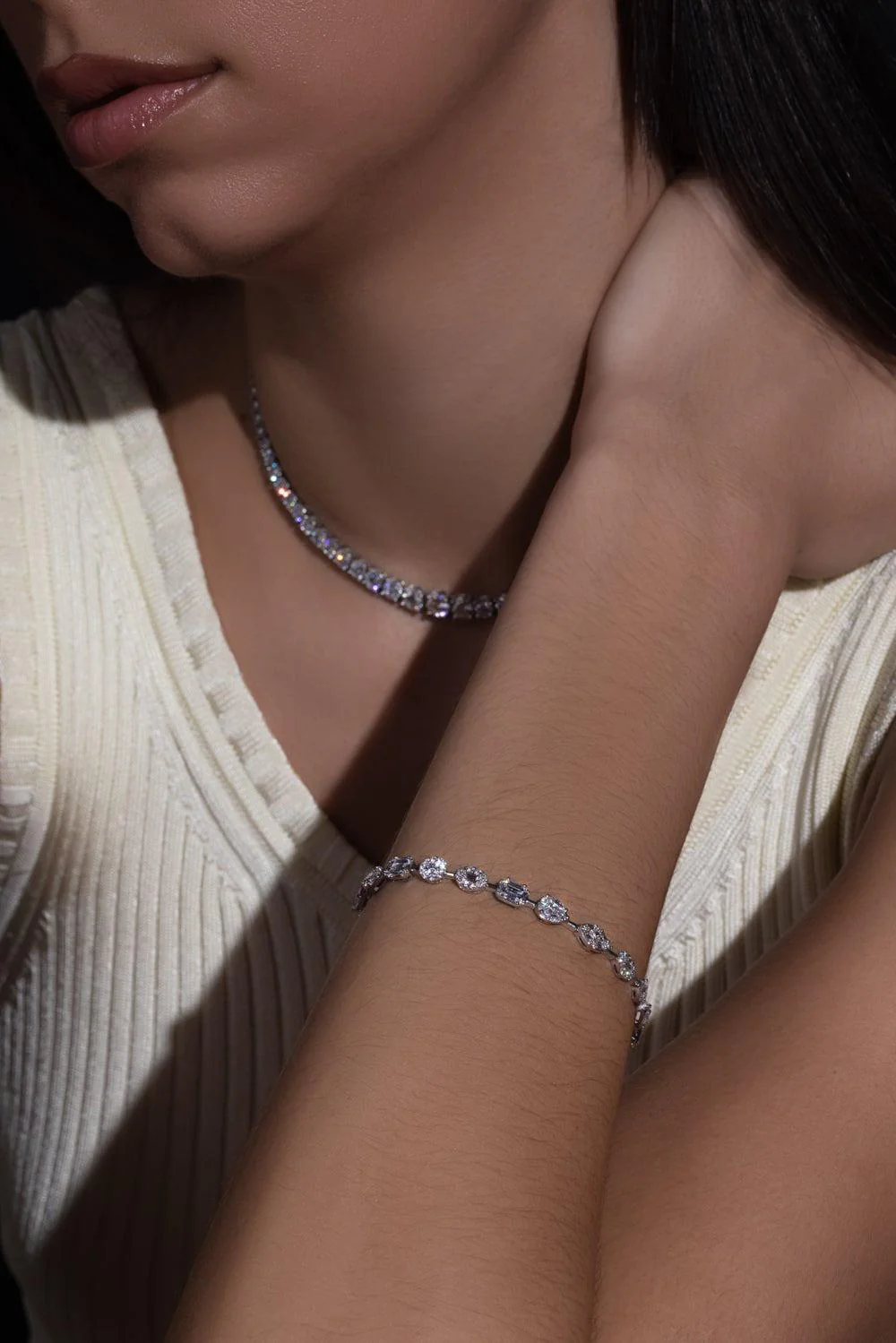Alternating Diamond Line Bracelet - Image 2
