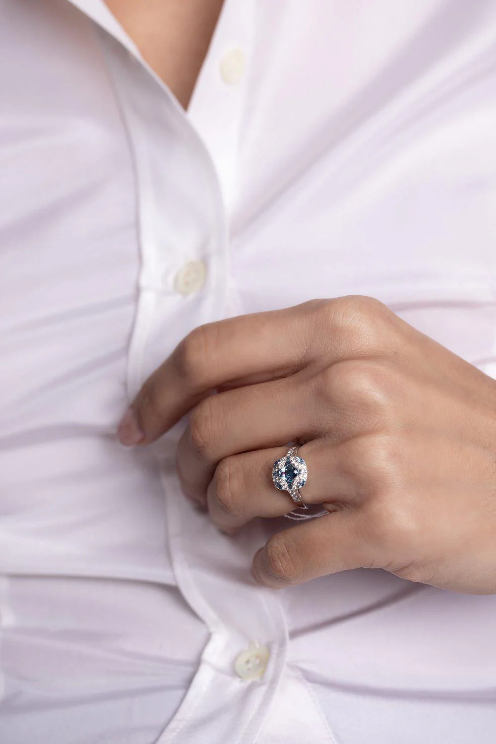 Argyle Aquamarine Diamond Ring - Image 4
