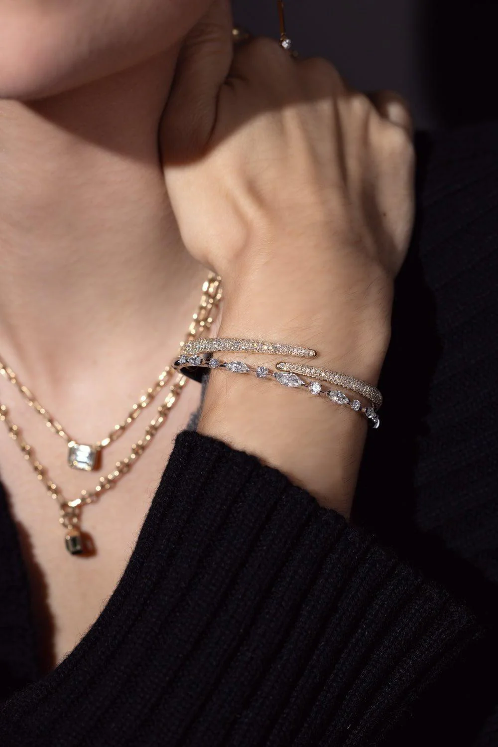 Cobblestone Crossover Bangle Bracelet - Image 2