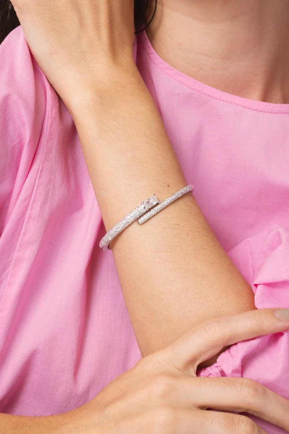 Cobblestone Diamond Crossover Bangle Bracelet - Image 2