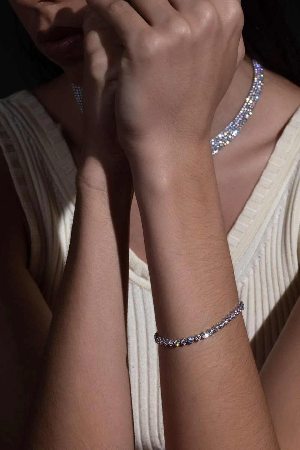 Round Diamond Line Bracelet - Image 3