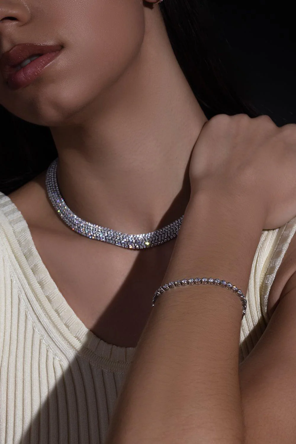 Round Diamond Line Bracelet - Image 5
