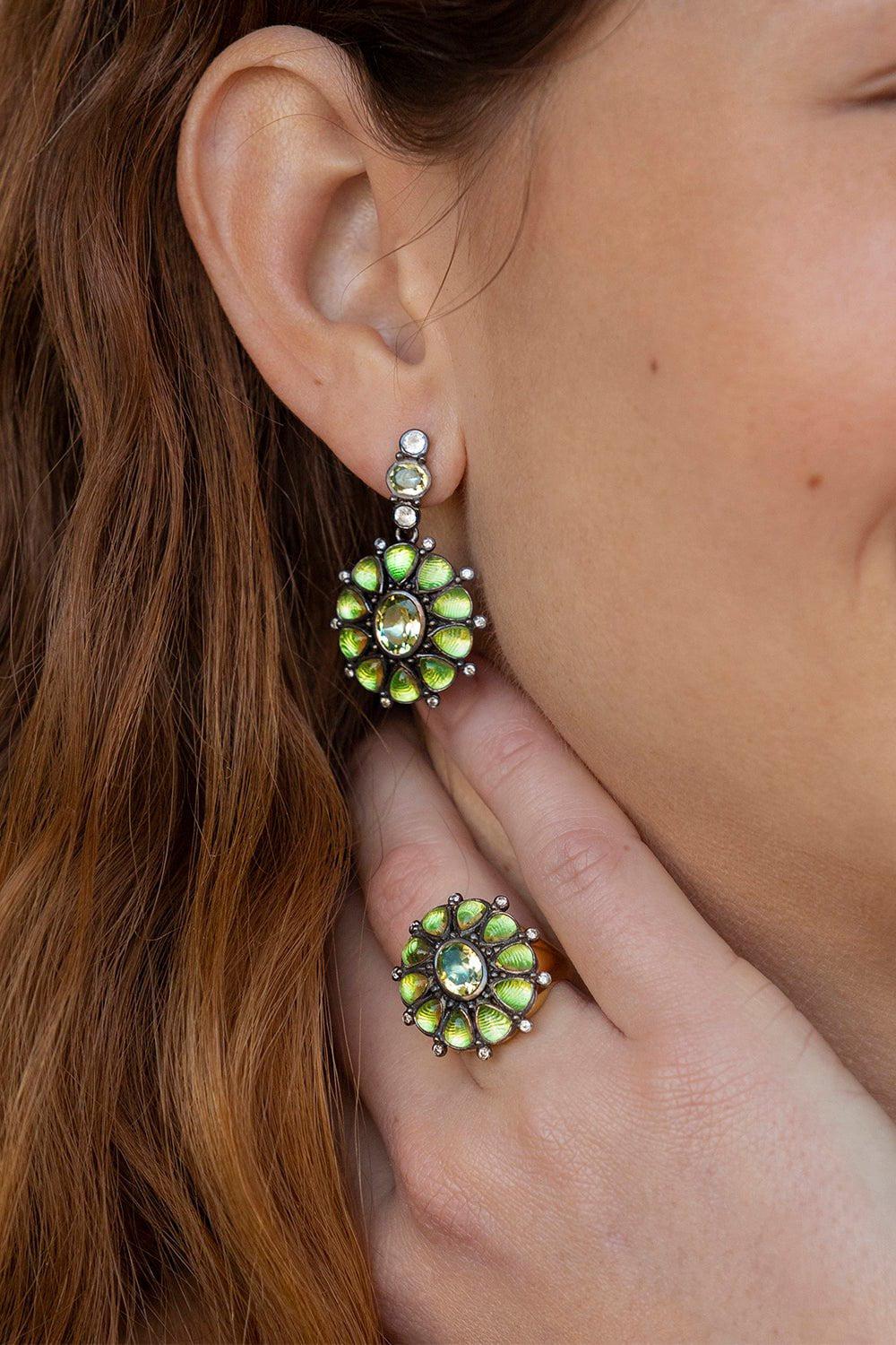 Luzia Princesa Cluster Drop Earrings - Image 2