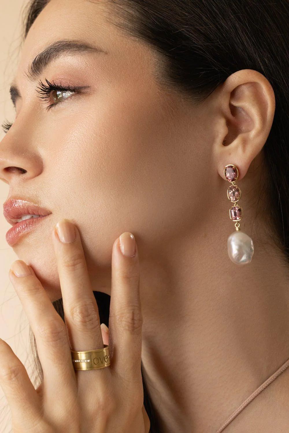 Malaya Garnet Pearl Earrings - Image 3