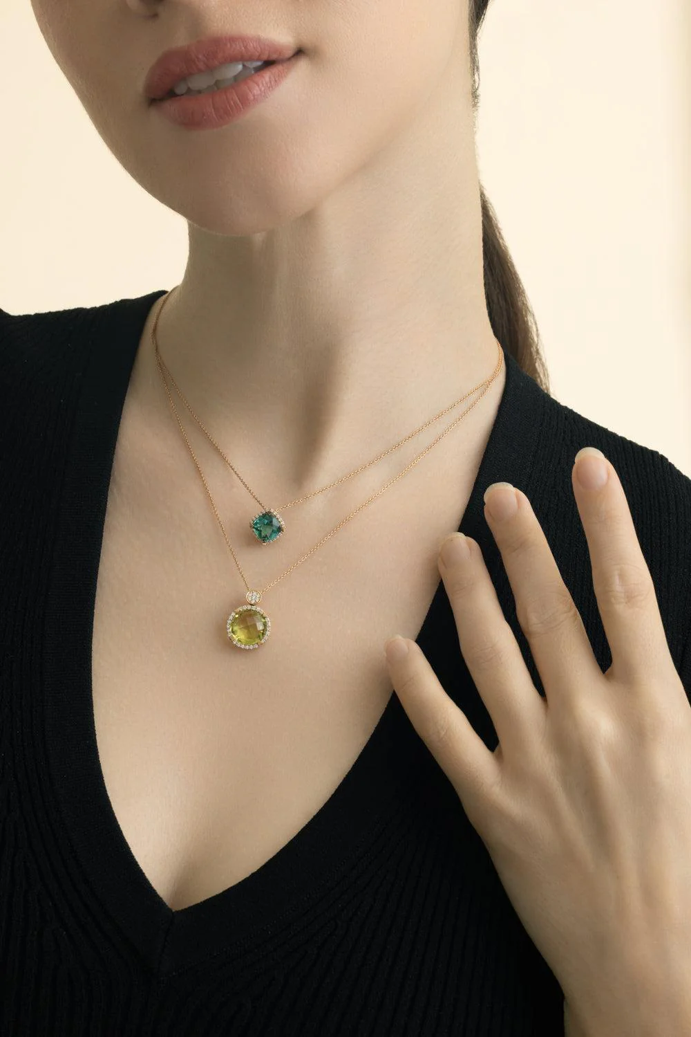Lemon Quartz Diamond Round Necklace - Image 4
