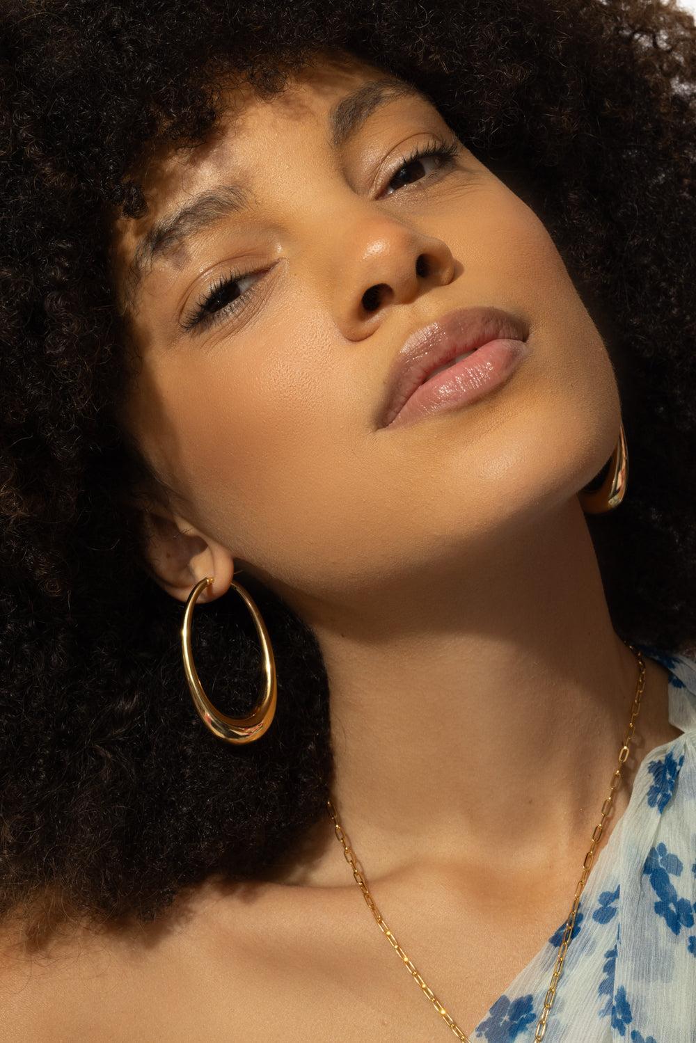 Elongated Oval Hoop Earrings - Image 4