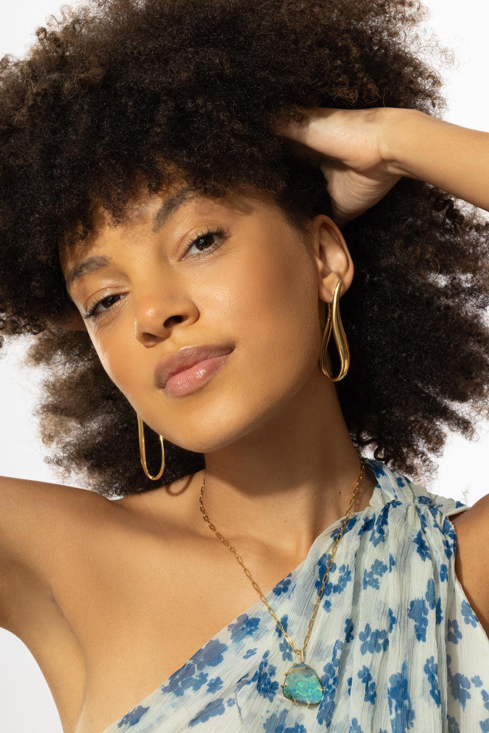 Elongated Wavy Earrings - Image 2