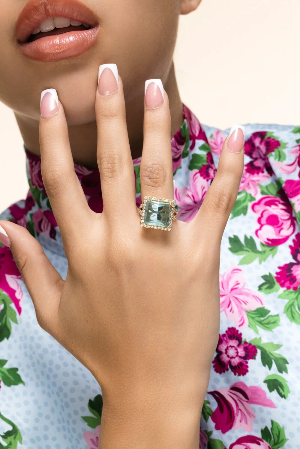 Greeen Beryl Diamond Ring - Image 6