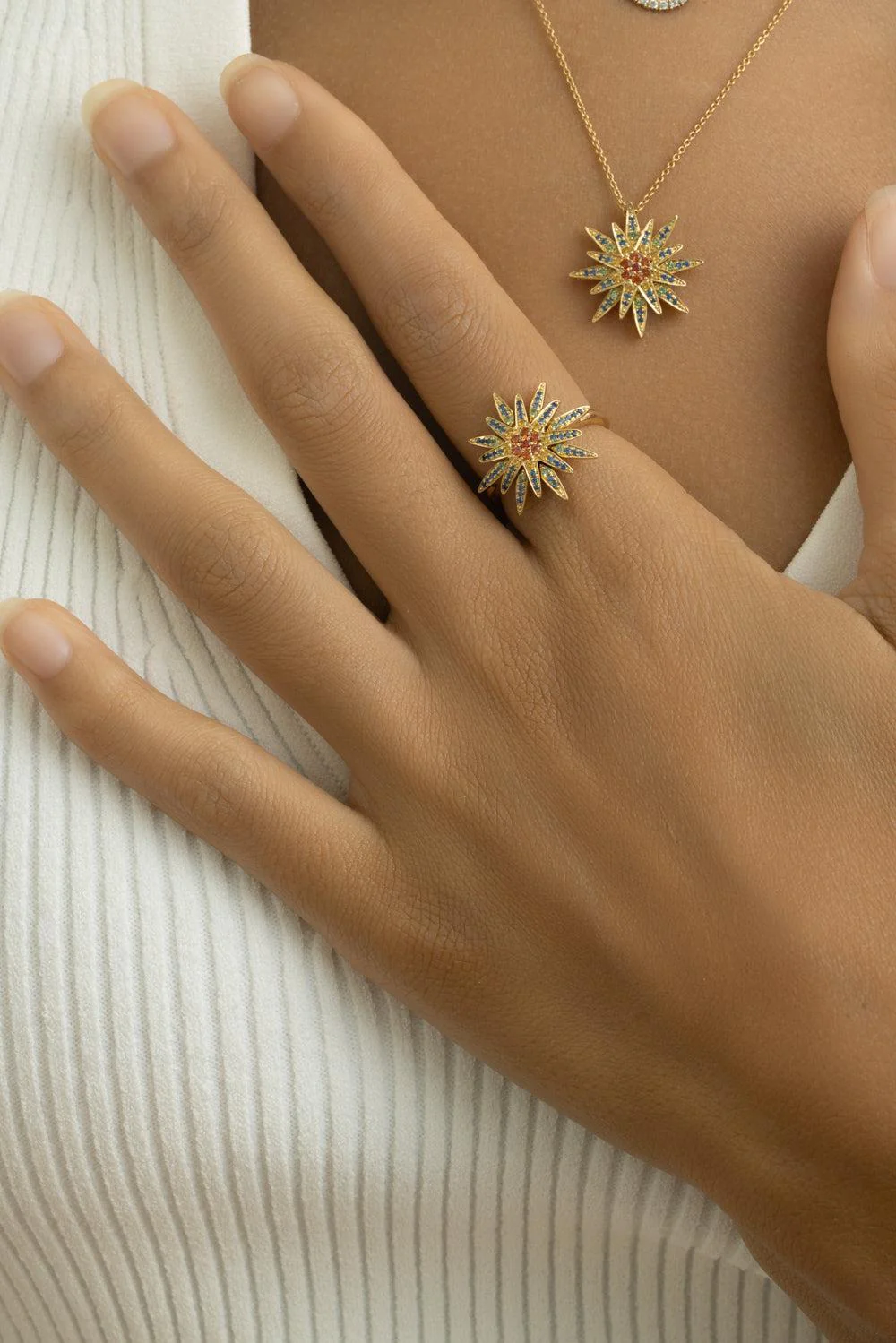 Multi Star Sapphire Ring - Image 3