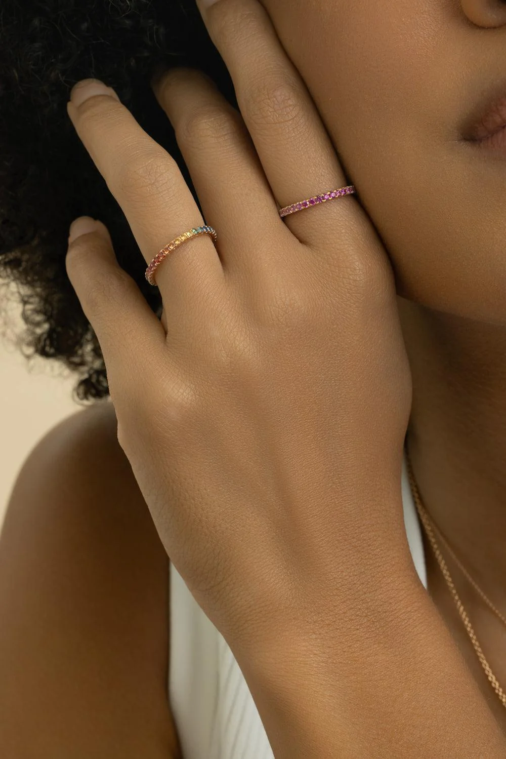 Pink Sapphire Ombre Skinny Band Ring - Image 4
