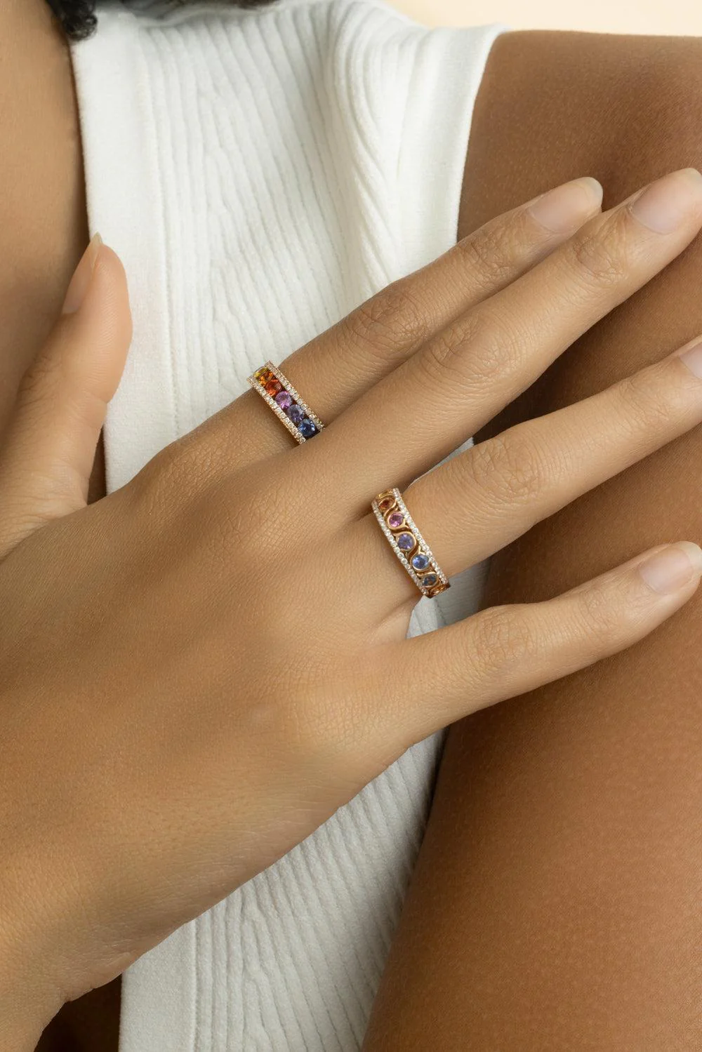 Rainbow Sapphire Diamond Circle Band Ring - Image 4