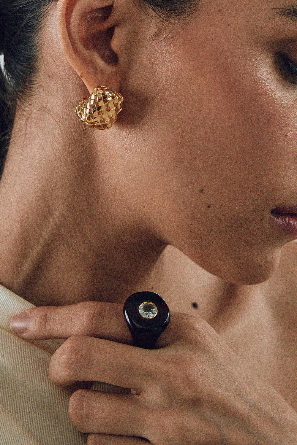 WOVEN HOOP EARRINGS - Image 2