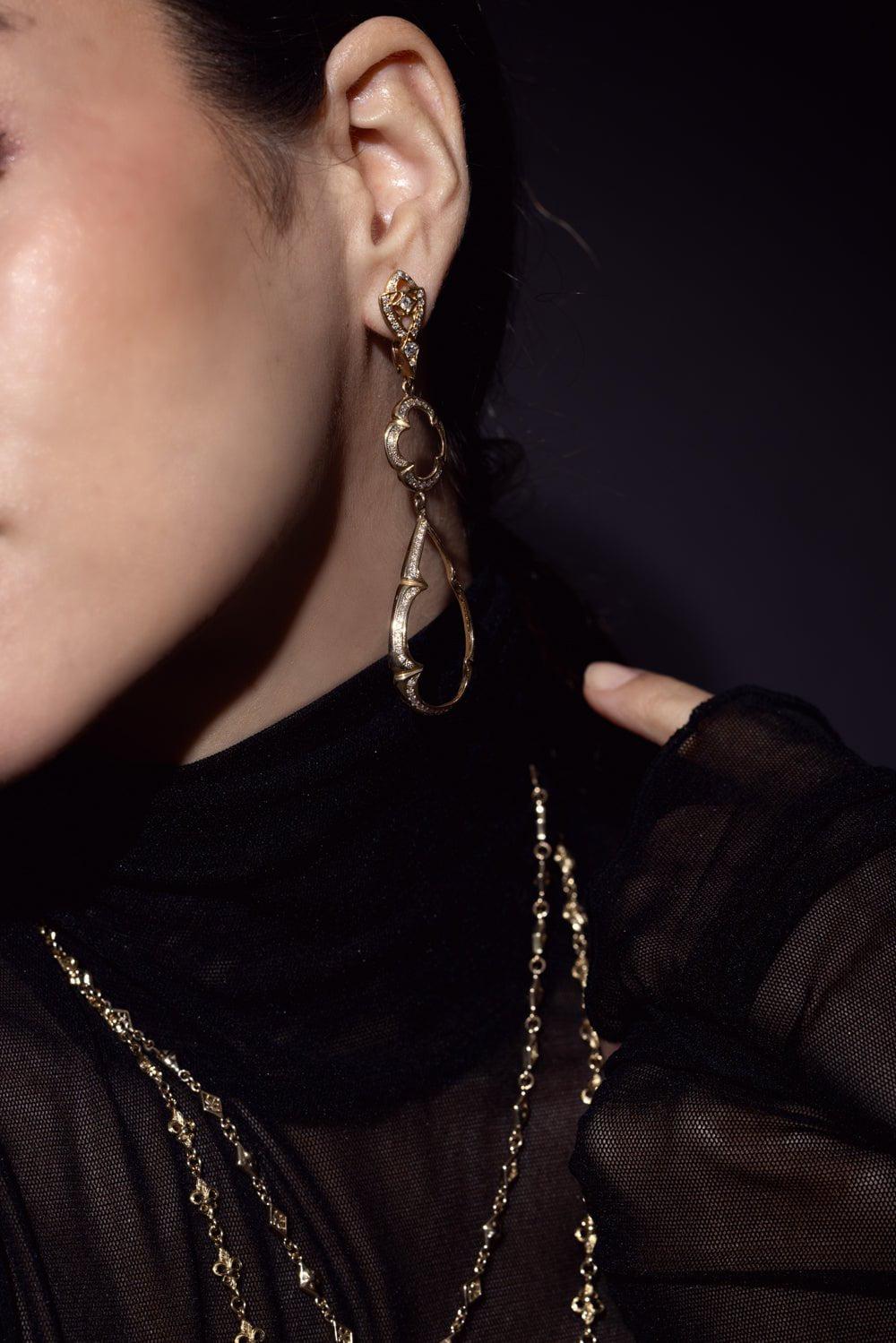 Mix Shaped Cross Link Chain Necklace - Image 3