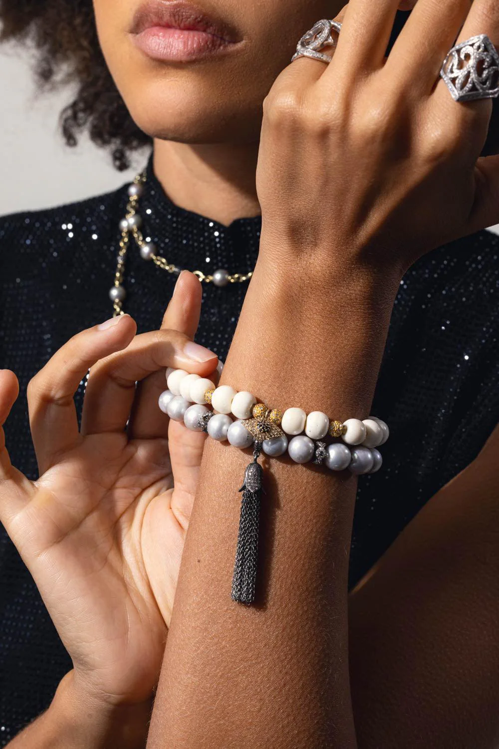 Round Pearl Tassel Bracelet - Image 3
