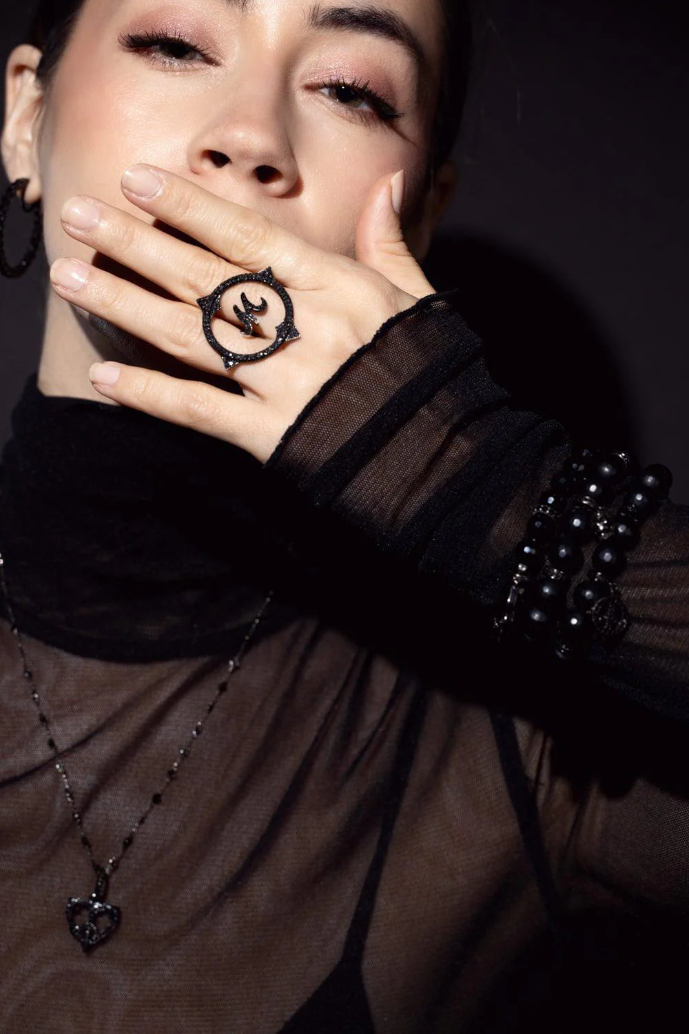 Skull Charm Onyx Bead Bracelet - Image 2