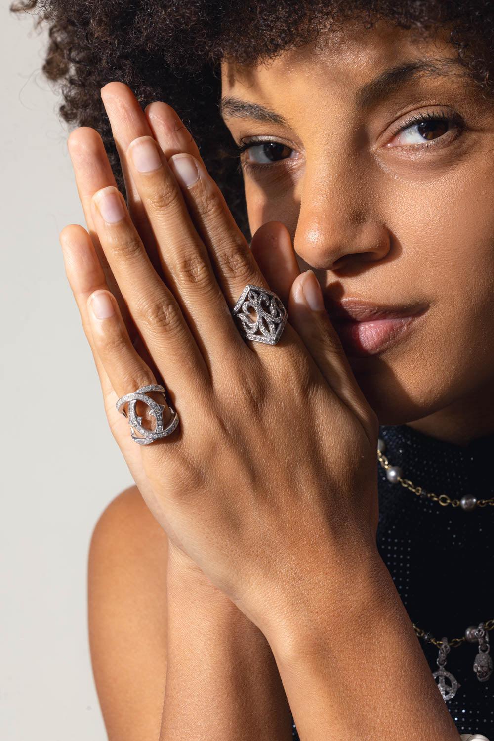 Small Diamond Interlink Ring - Image 4