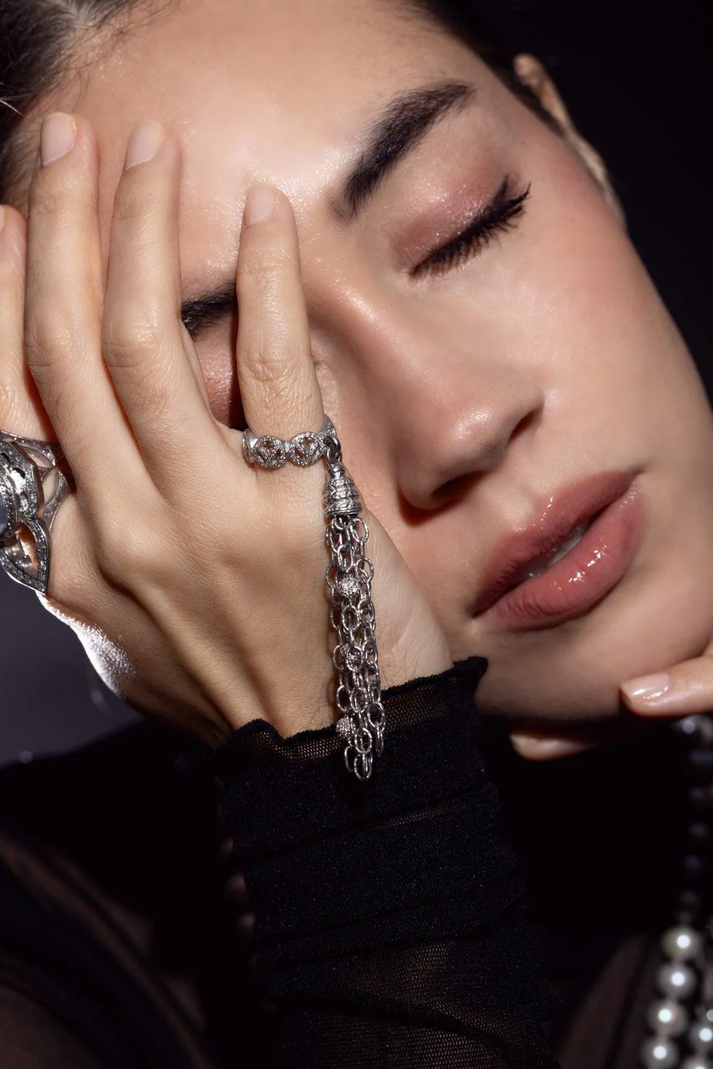 Tiny Tassel Band Ring - Image 2