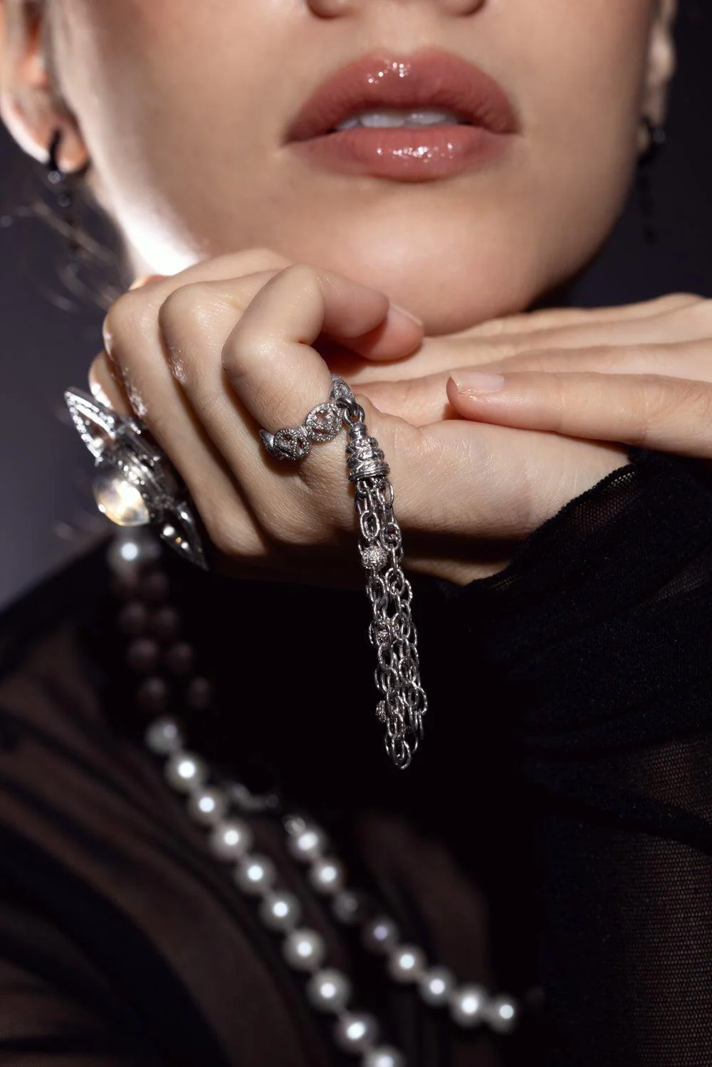Tiny Tassel Band Ring - Image 3