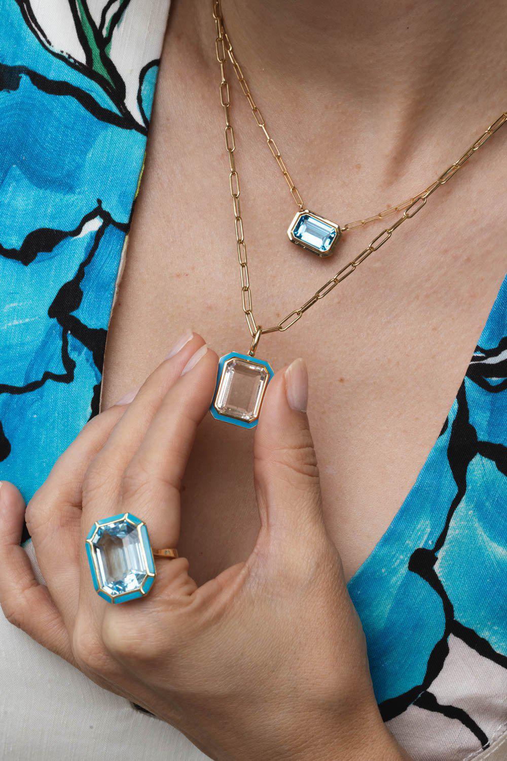 Manhattan Blue Topaz Pendant Necklace - Image 4