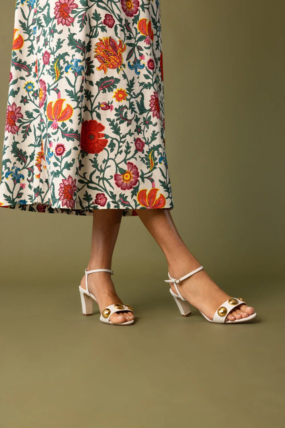 Chaouhenhi OS Skuk Sandal - Image 3