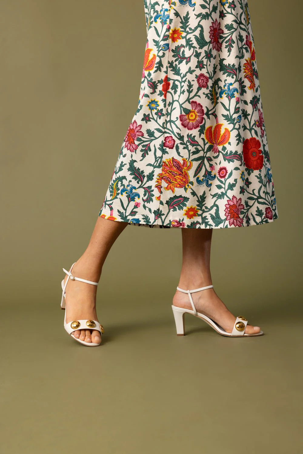 Chaouhenhi OS Skuk Sandal - Image 4