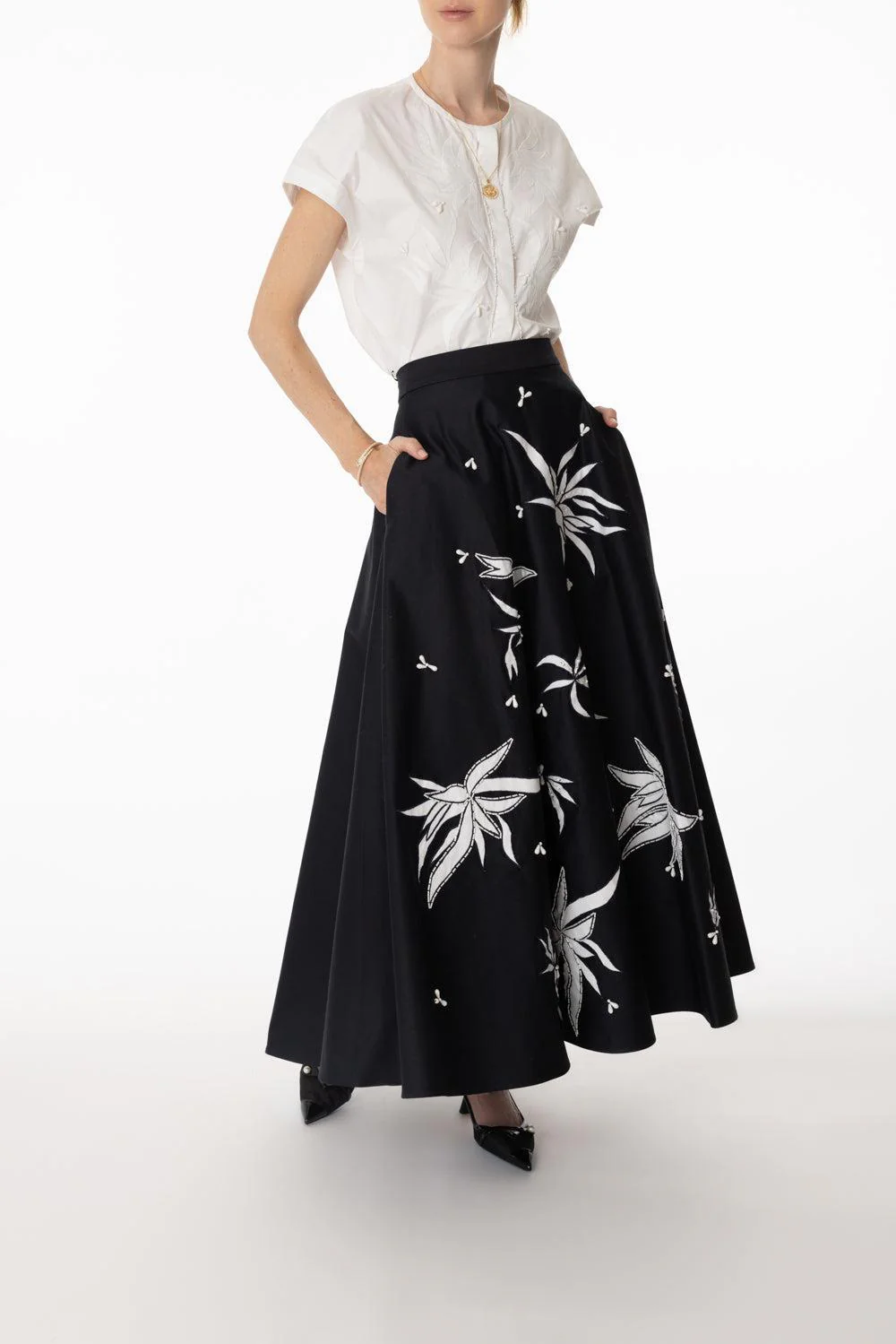 Embroidered Half Flared Skirt - Image 3