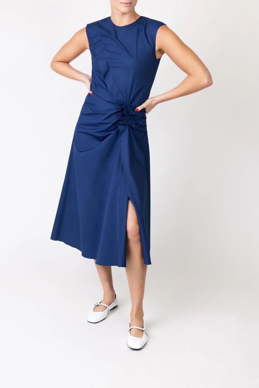 Sleeveless Gathered Midi Dress - Image 2