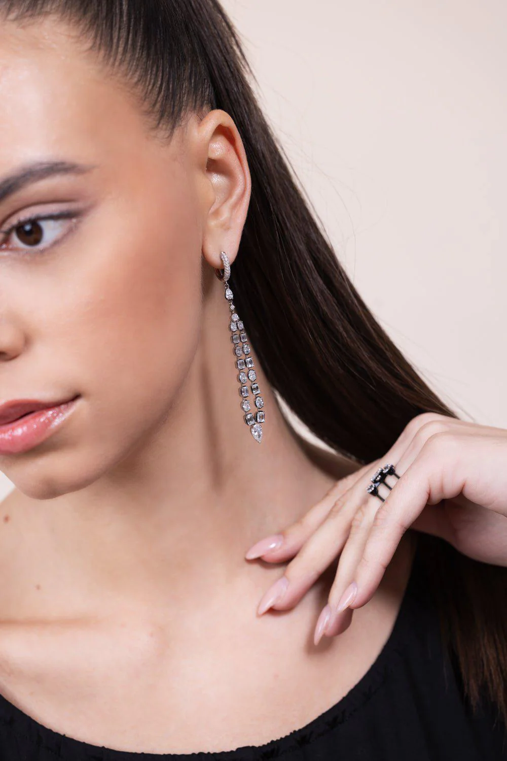 Dard Earrings - Image 3