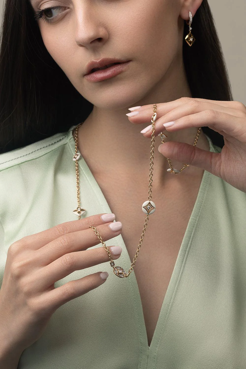 Lucilla AU Long Necklace - Image 2