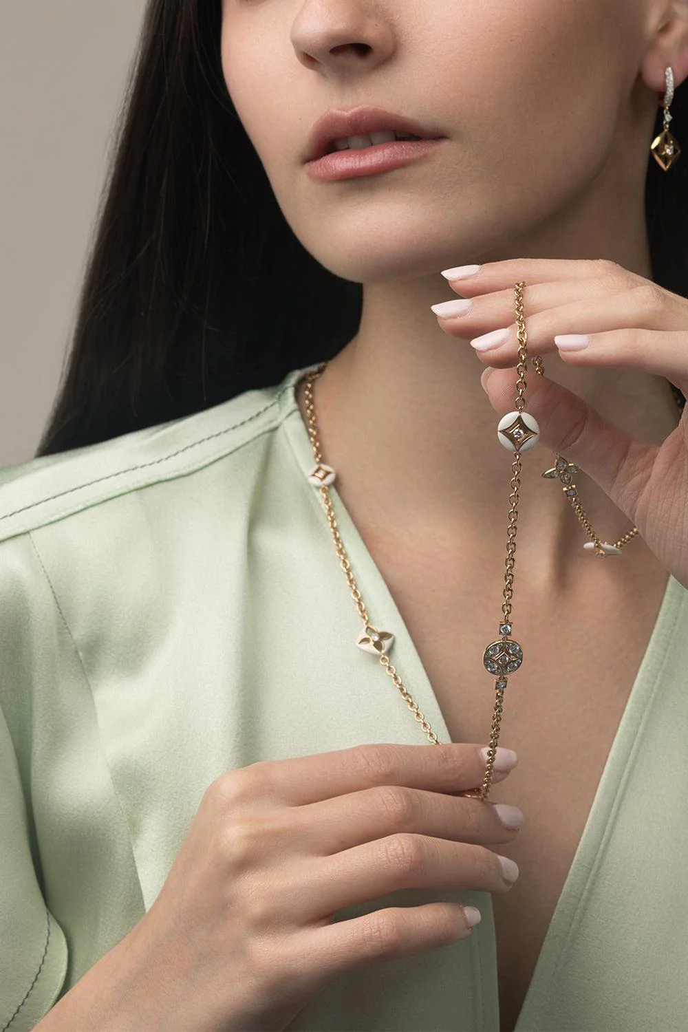 Lucilla AU Long Necklace - Image 3