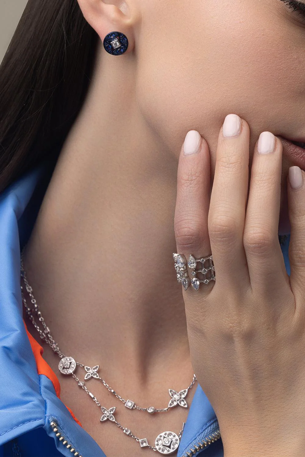 Lucilla Stud Earrings - Image 3