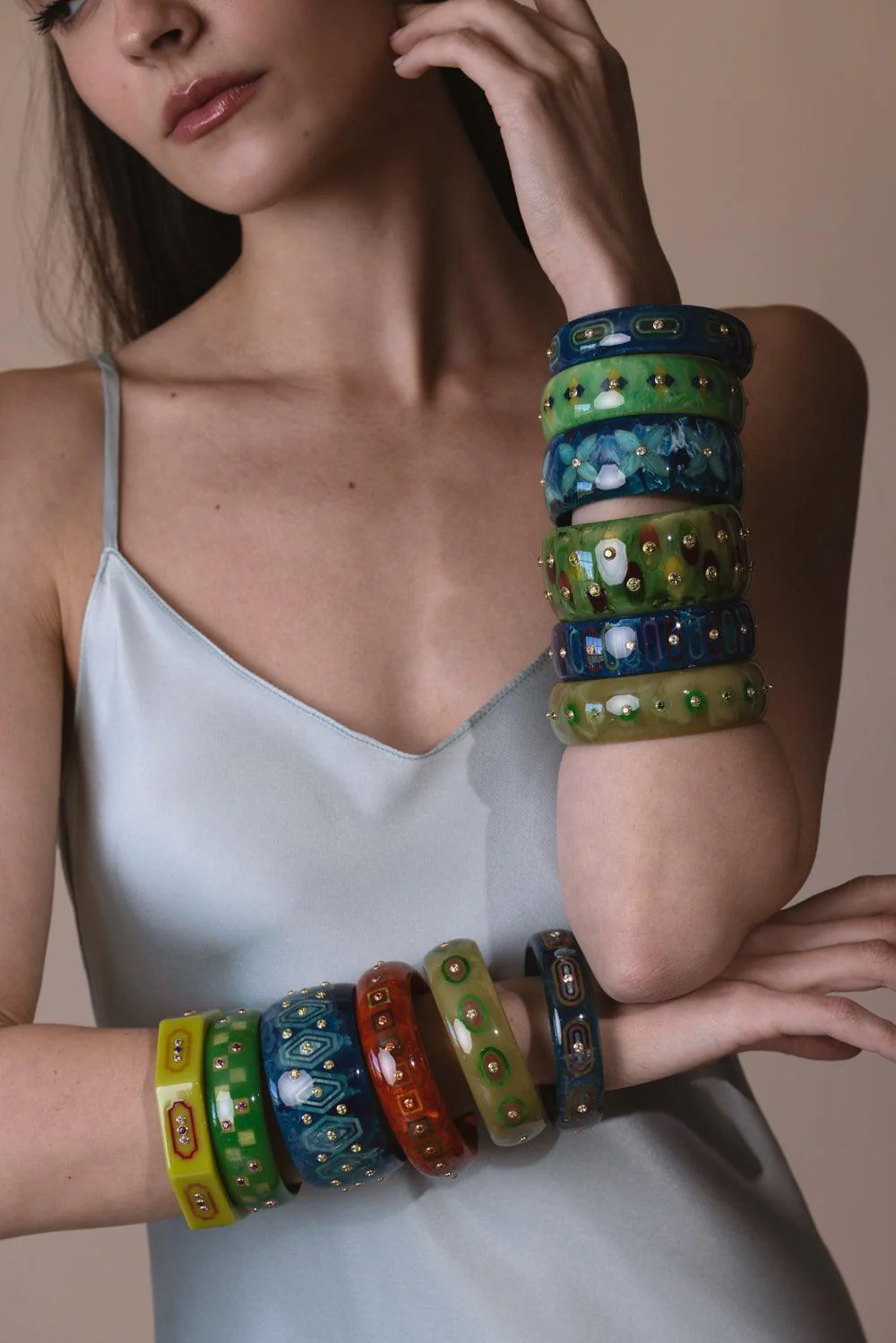 Peridot Green Bakelite Bangle - Image 3