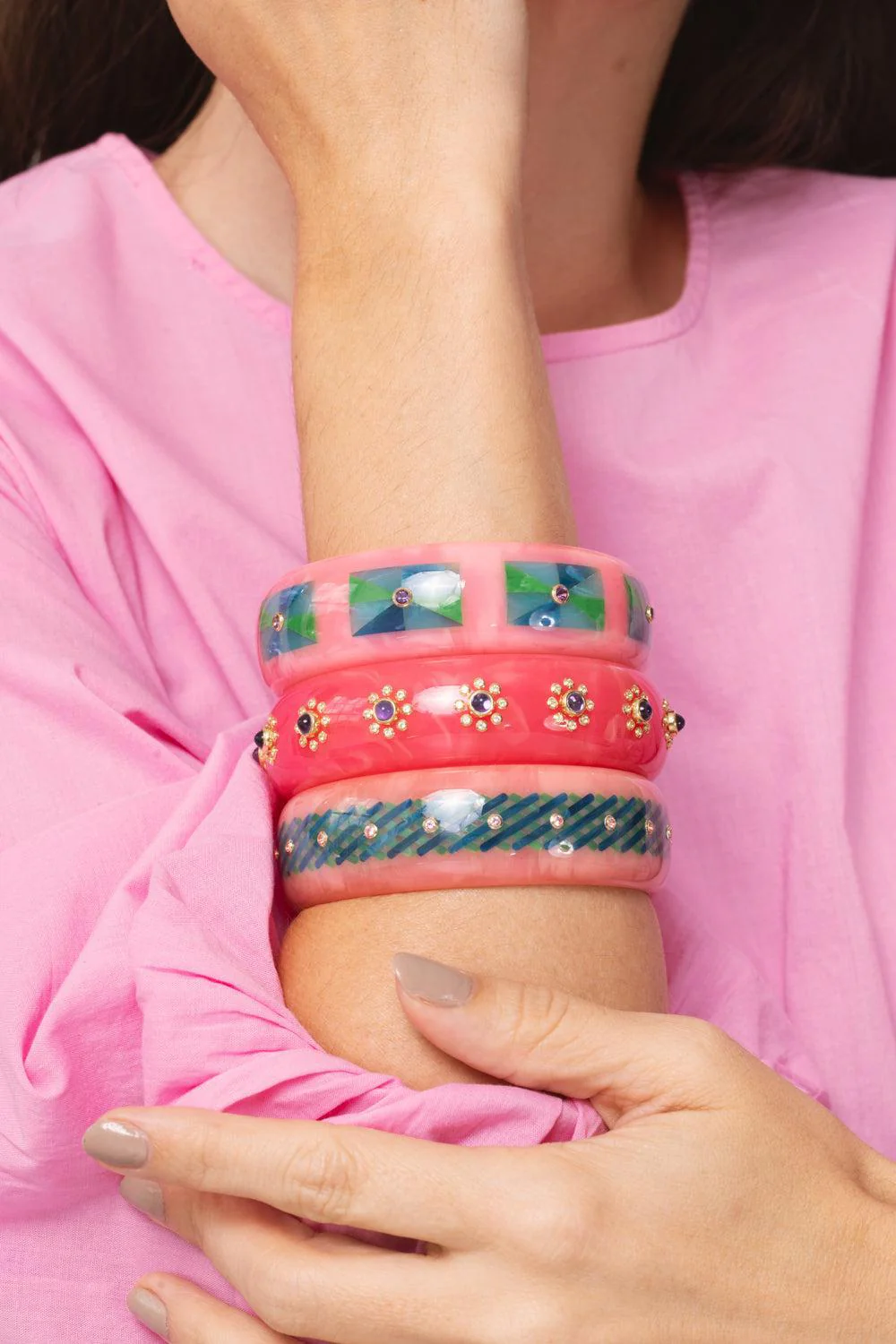 Pink Sapphire Pink Bakelite Bangle - Image 4