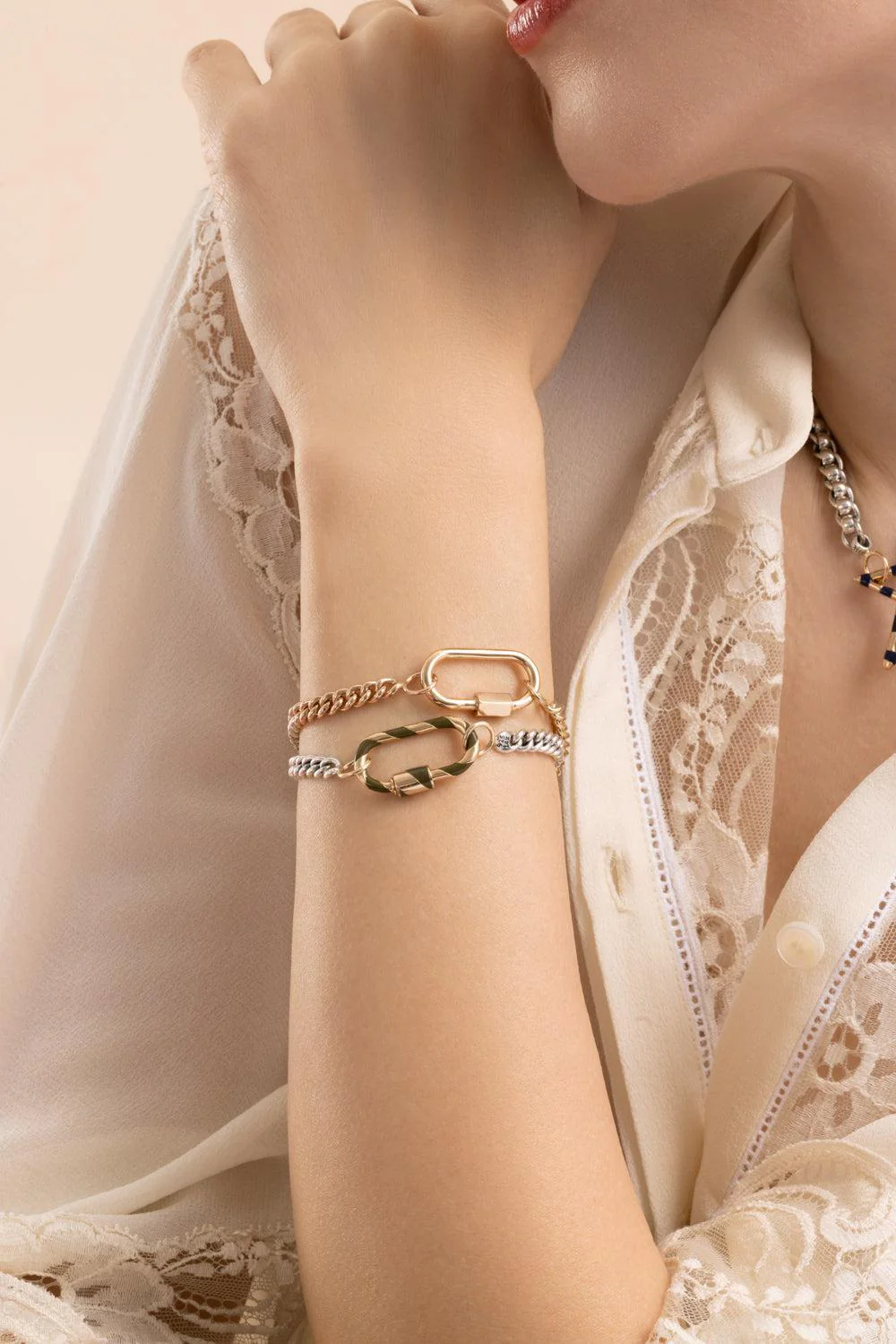Heavy Curb Chain Bracelet - Silver - Image 3