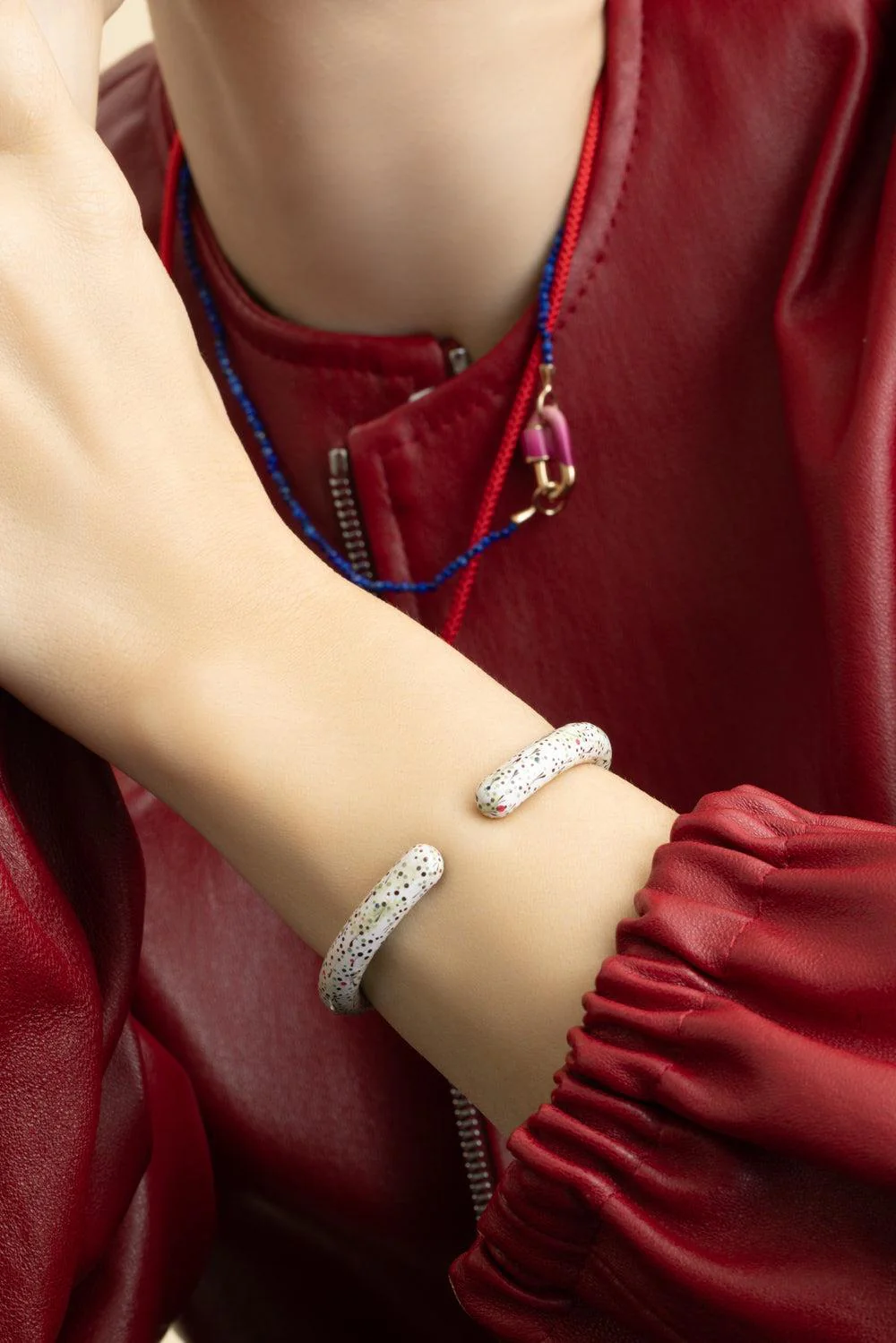 Lawrence Hinged Cuffling Bracelet - Image 4