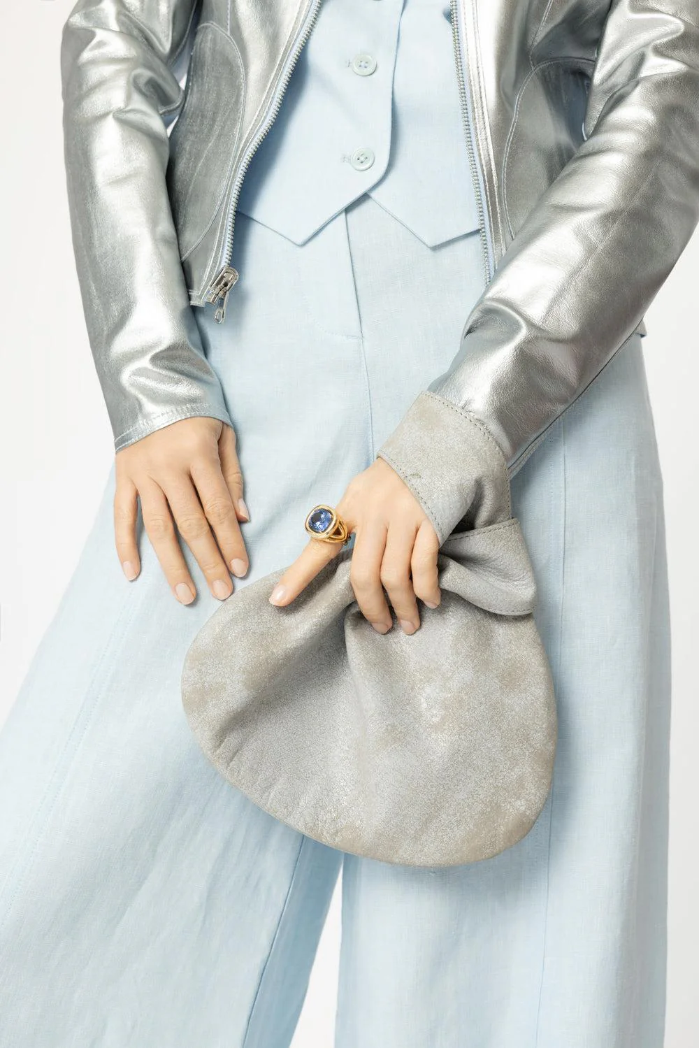 Nexus Clutch - Faded Gray - Image 2