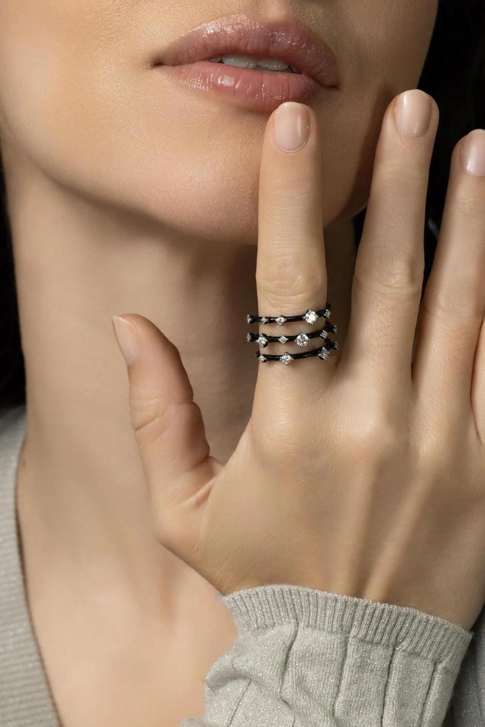 Black Rugiada Diamond Three Wrap Ring