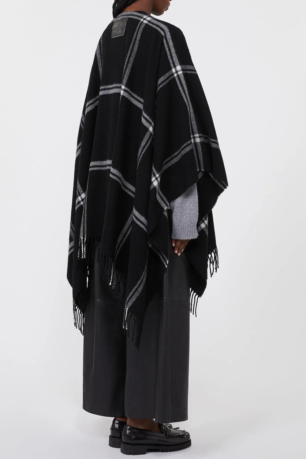 Garda Cloak - Image 5