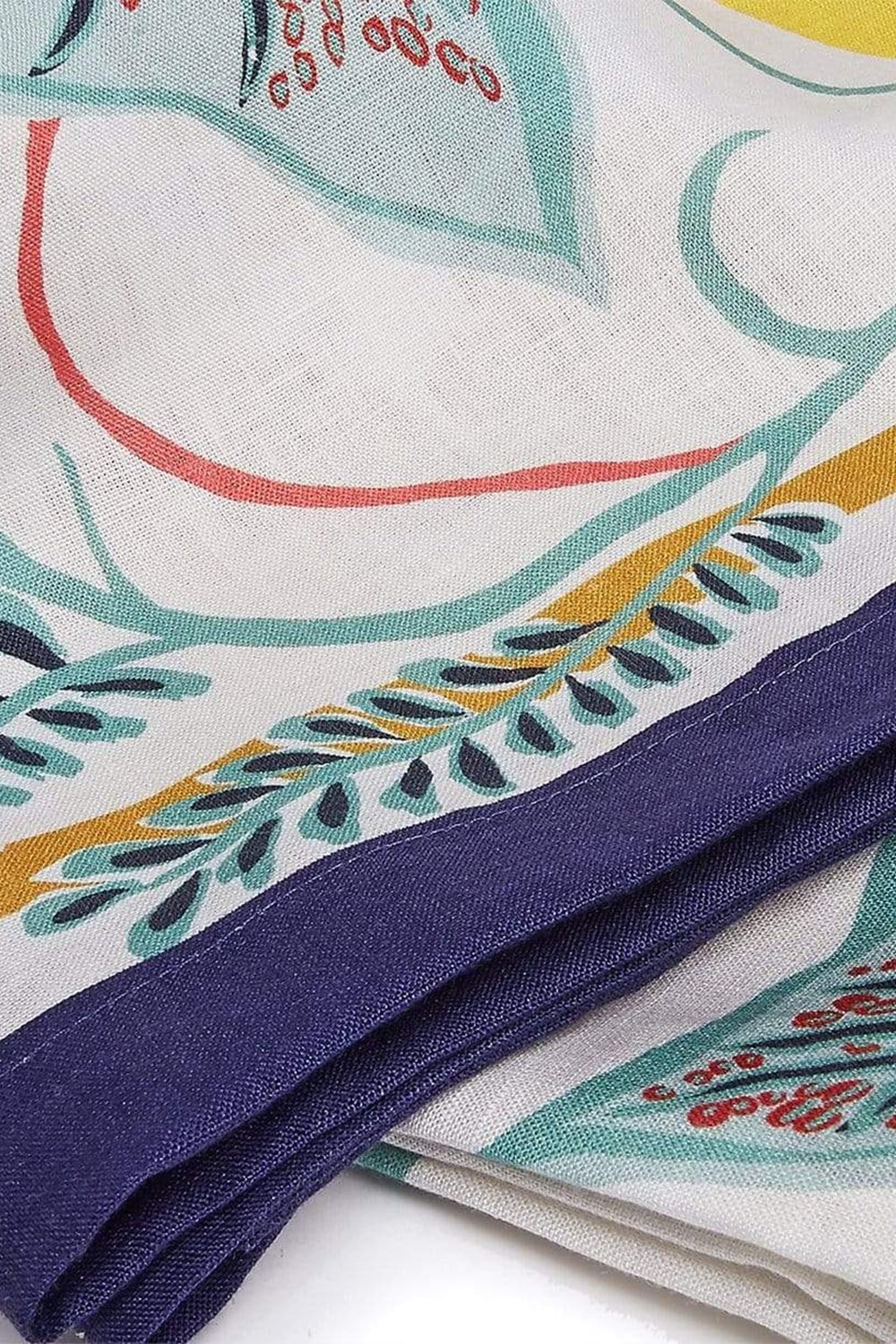 Medium Tablecloth - Botanical - Image 4