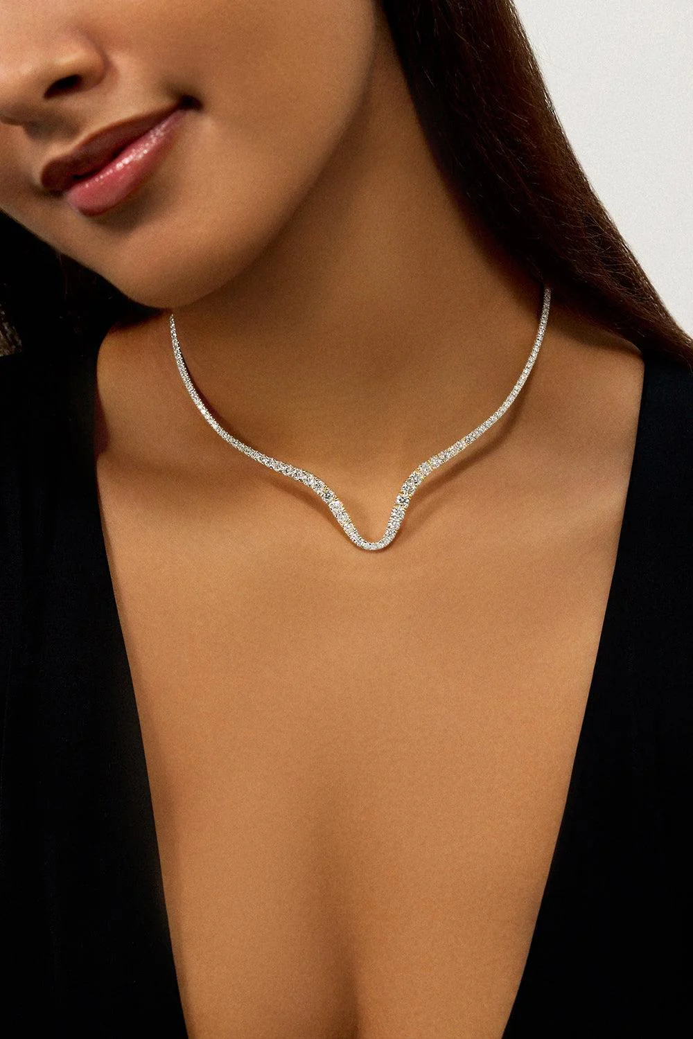 Clara Curved Diamond Collar Necklace - Yellow Gold - Image 2