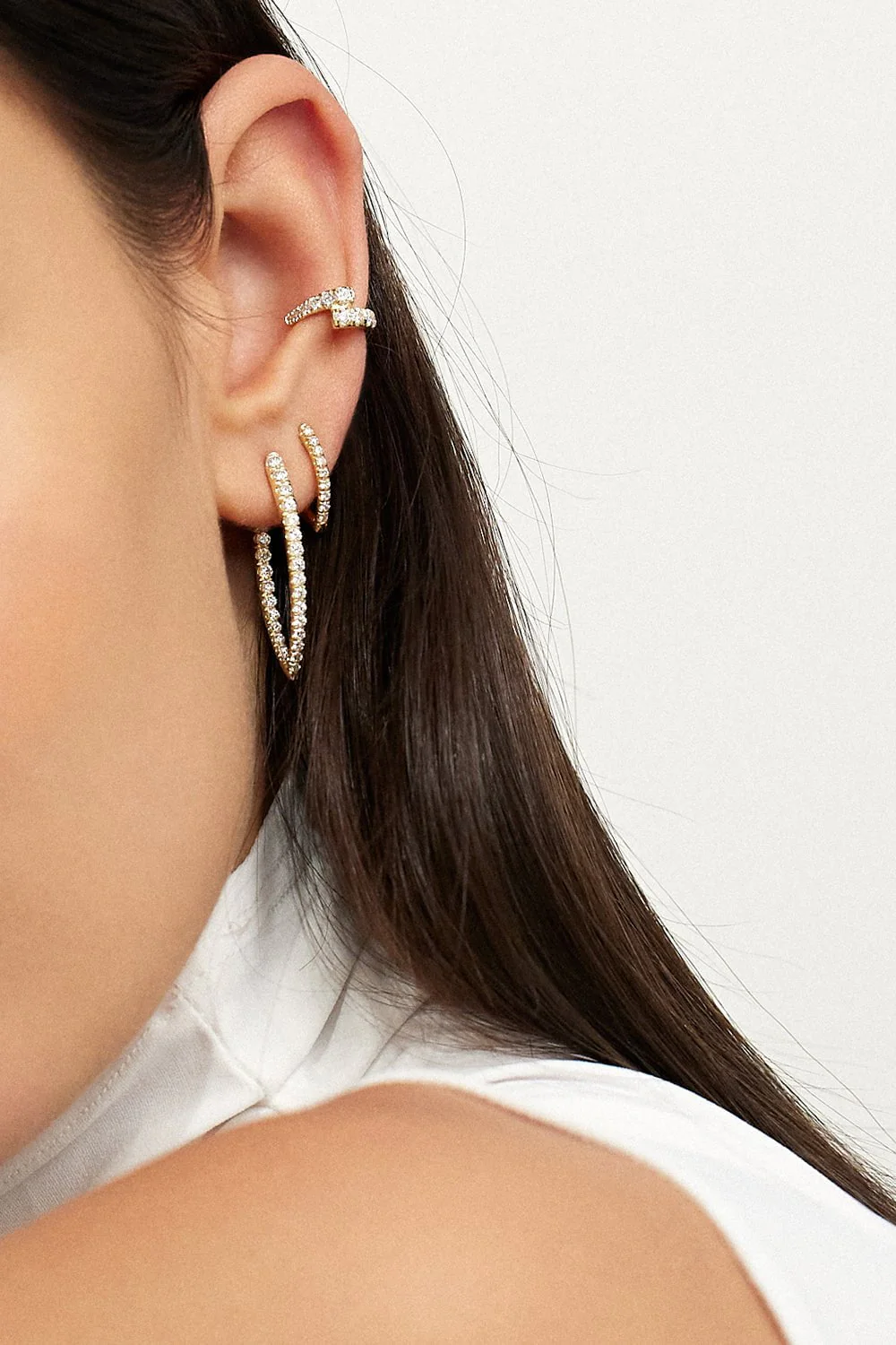 Medium Cristina Diamond Earrings - Yellow Gold - Image 4