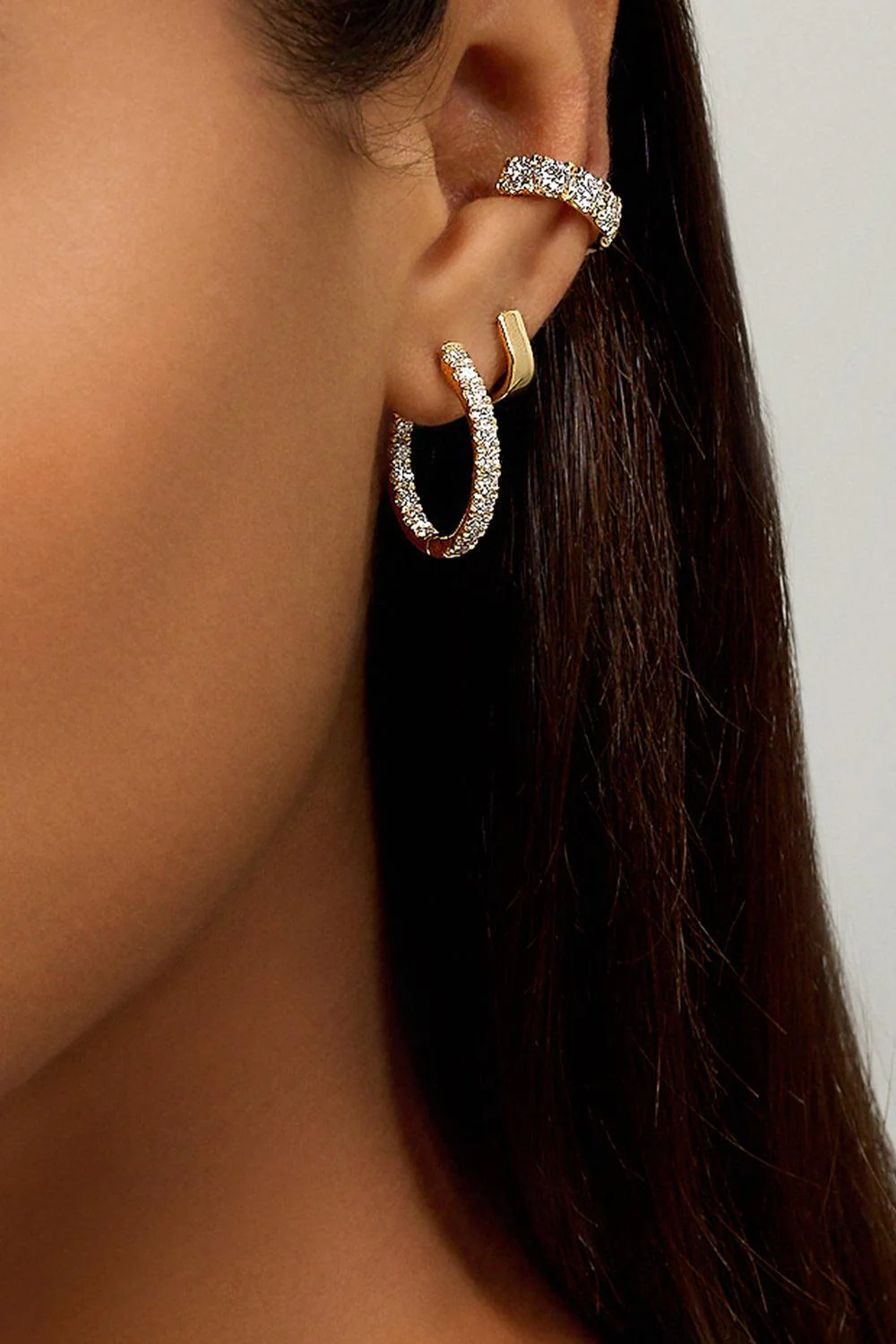 Medium Clara Diamond Hoop Earrings - Image 2