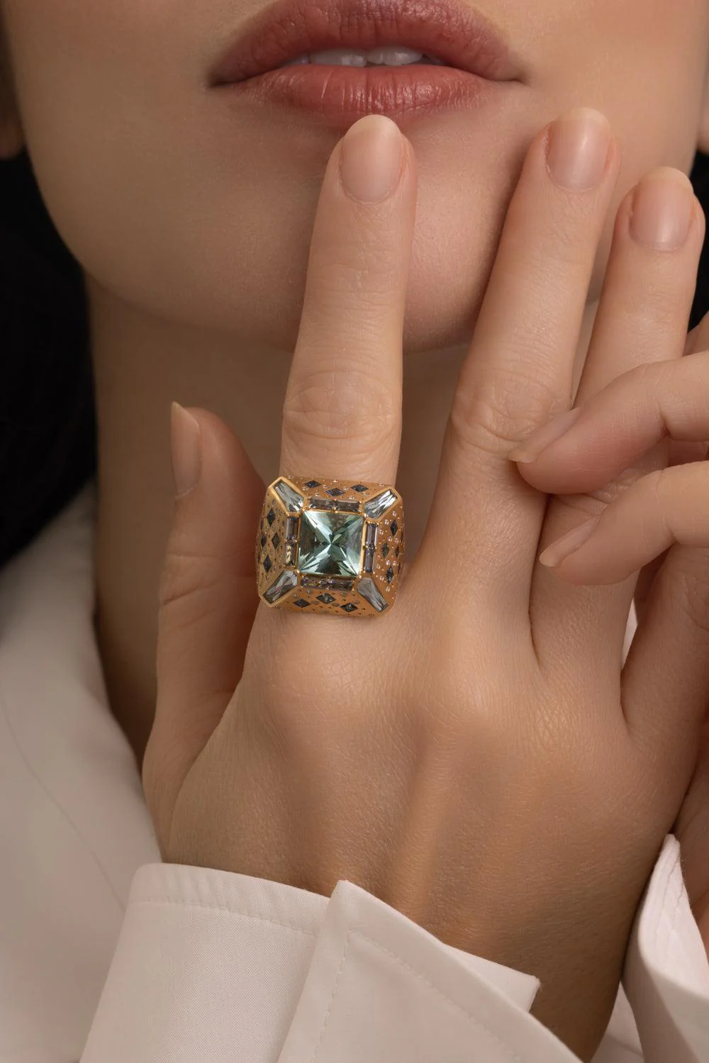Aquamarine Beryl Atmospheric Dimenson Ring - Image 2