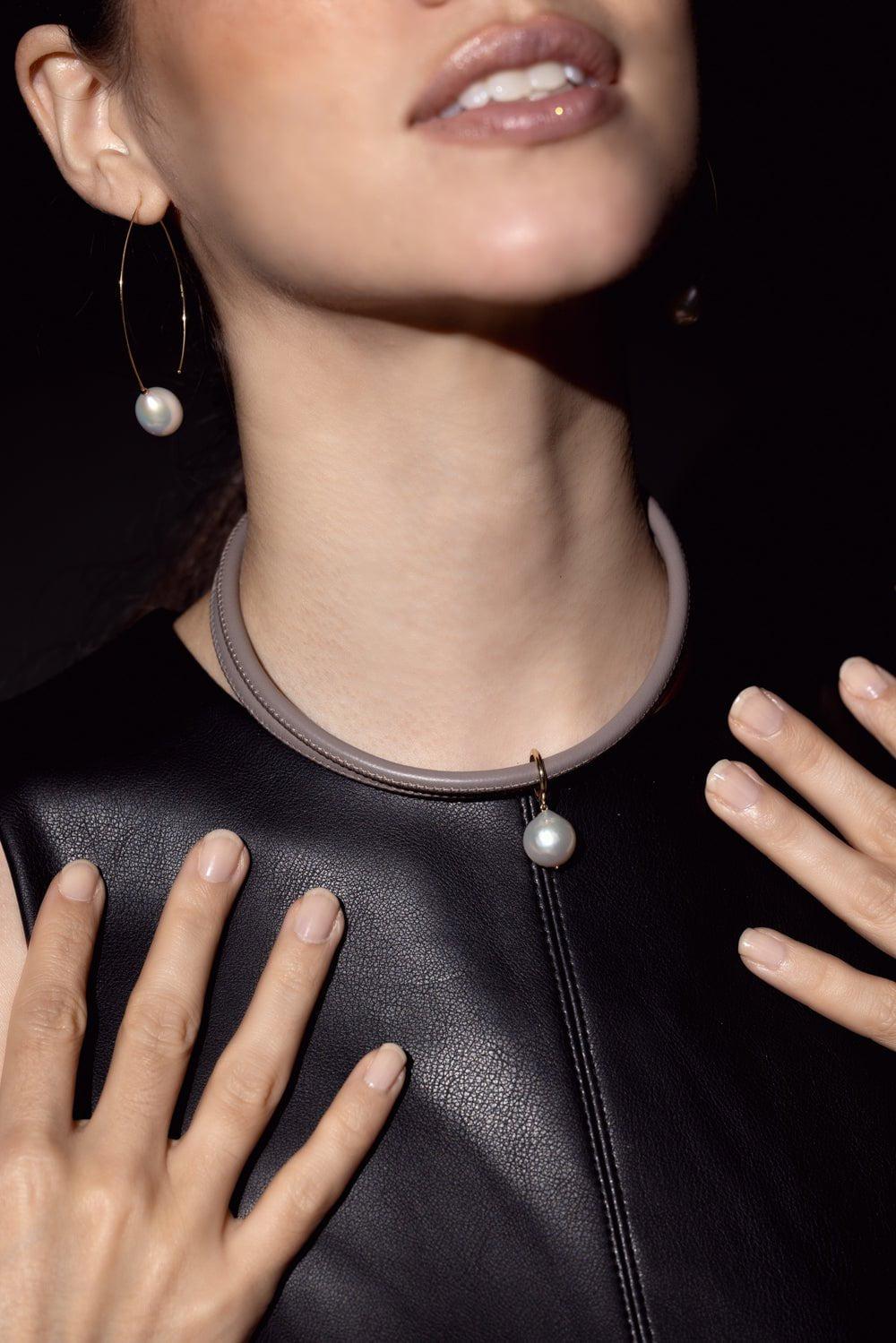 Taupe Leather Pearl Choker Necklace - Image 3