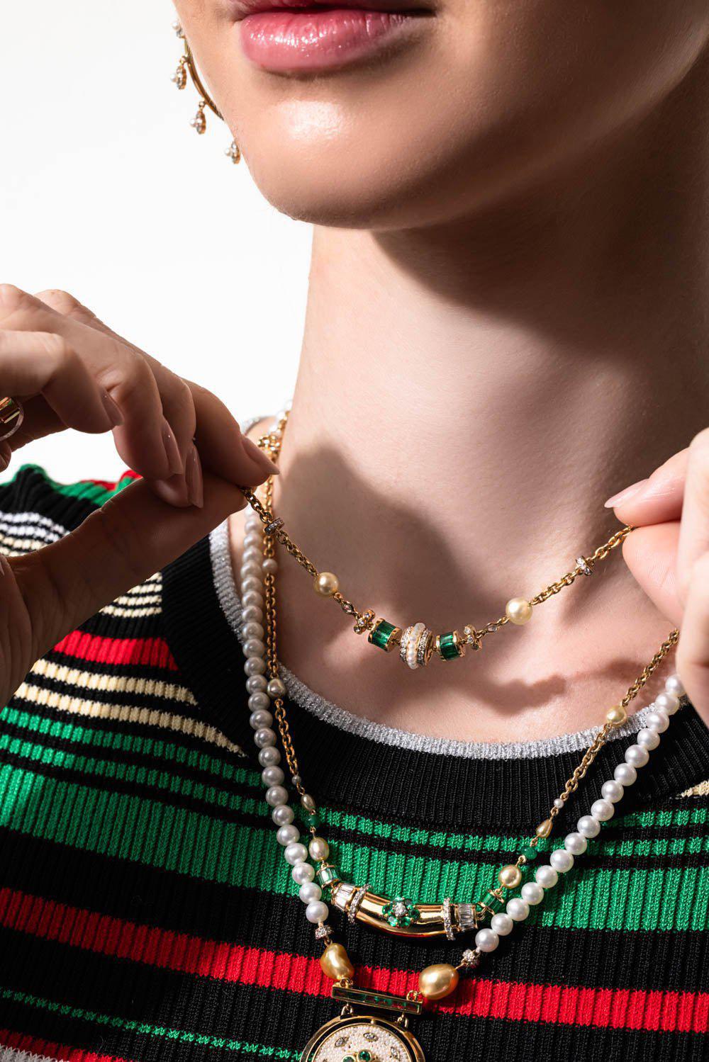 Emerald Paro Necklace - Image 2
