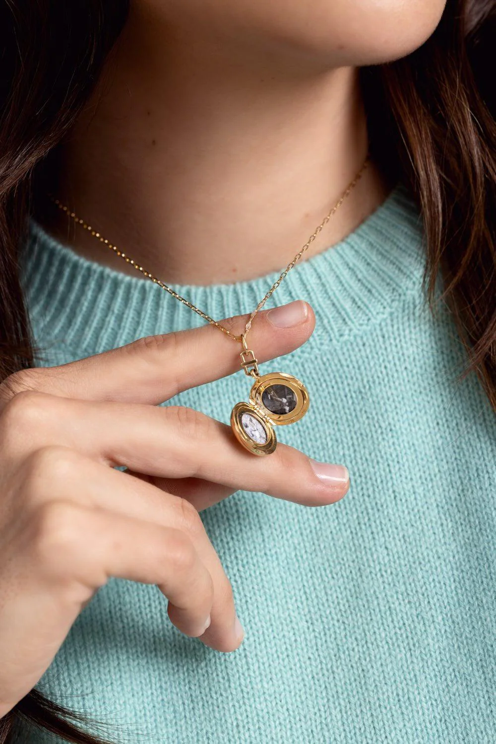 Special Edition Vintage Diamond Locket - Image 4