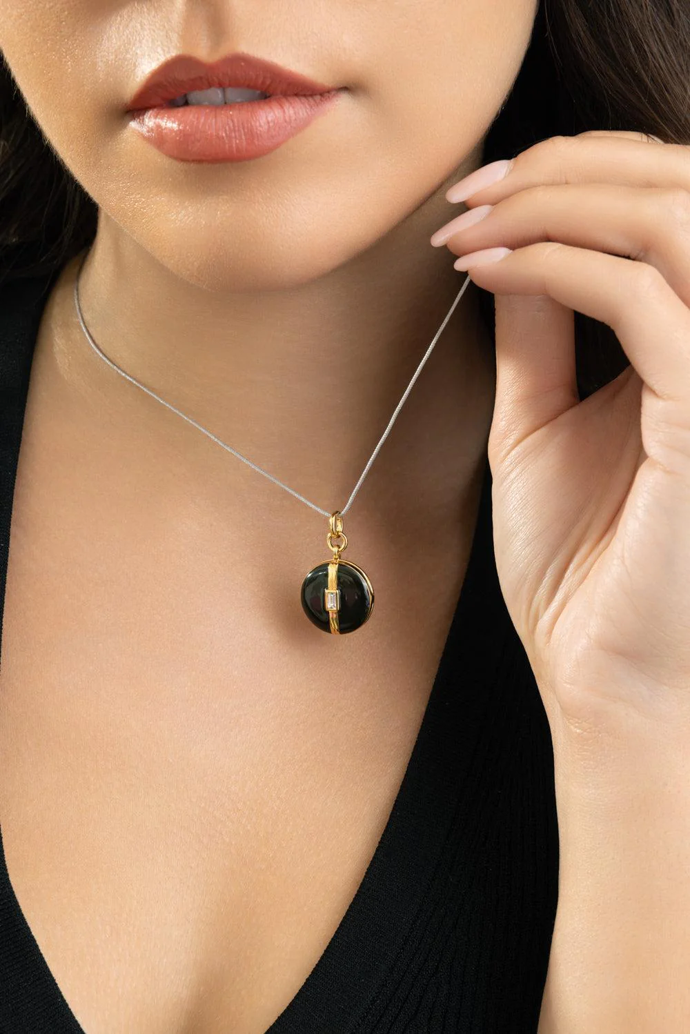 White Sapphire Black Round Locket Necklace - Image 3